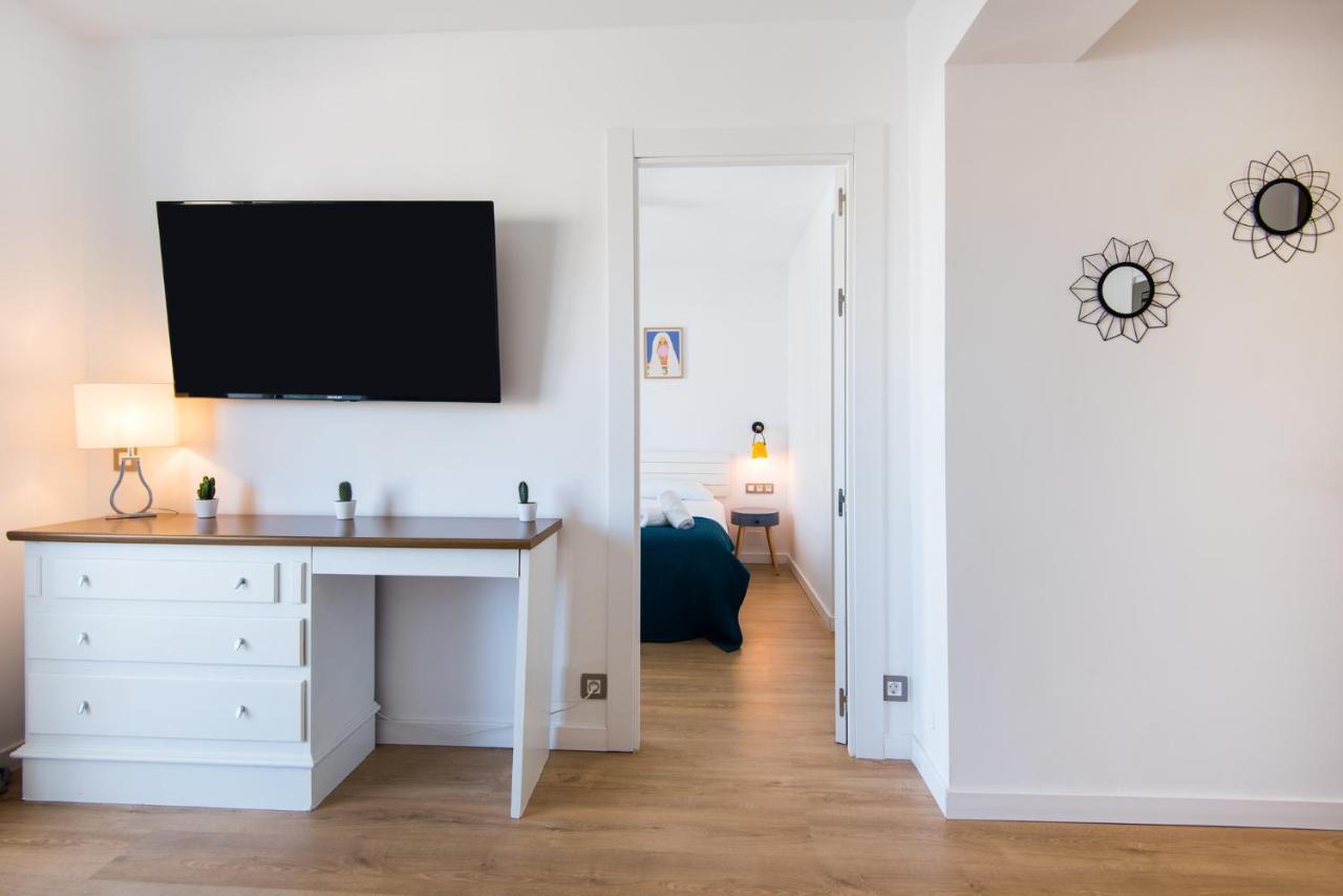 Aloha Puerto Private Apartment 1St Line Carihuela Beach 토레몰리노스 외부 사진