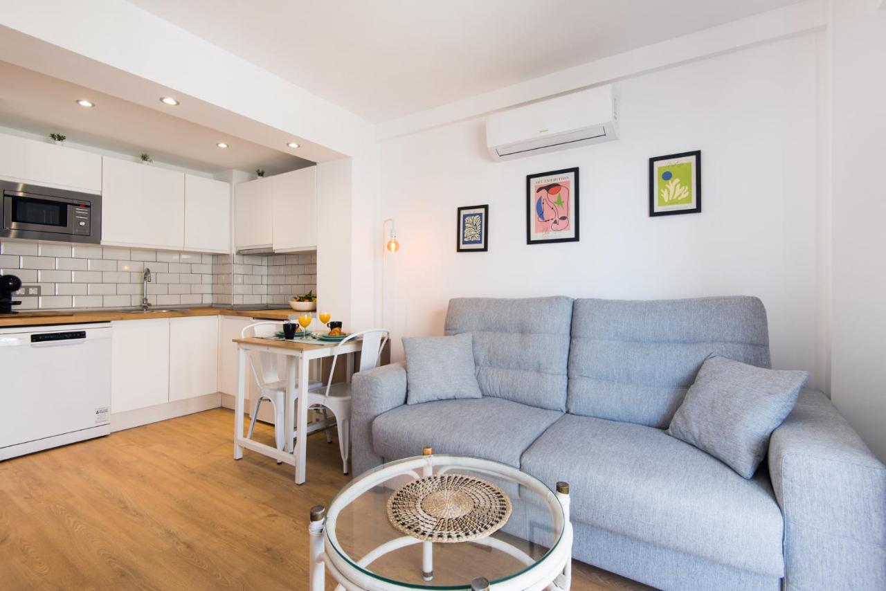 Aloha Puerto Private Apartment 1St Line Carihuela Beach 토레몰리노스 외부 사진